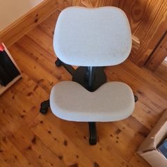 HAG Balans Vital kneeling chair