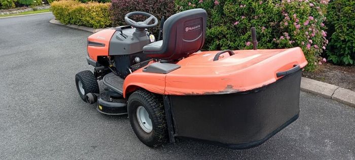 Ride on lawnmower Husqvarna CTH171