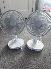2 x USB desk fans