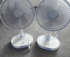 2 x USB desk fans