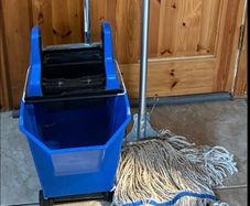 SYR mop and bucket