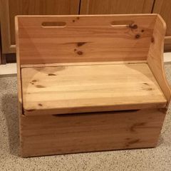 Wooden child storage bench