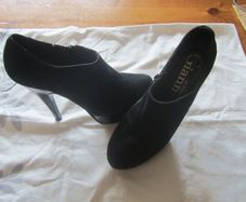 GIANNA  di Fireenze Ankle shoe / boot  black suede  size 4