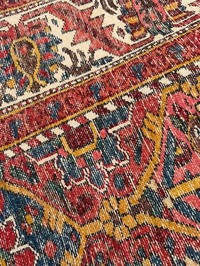 Vintage Persian Bakhtiari Tribal Rug (305 x 165 cm)