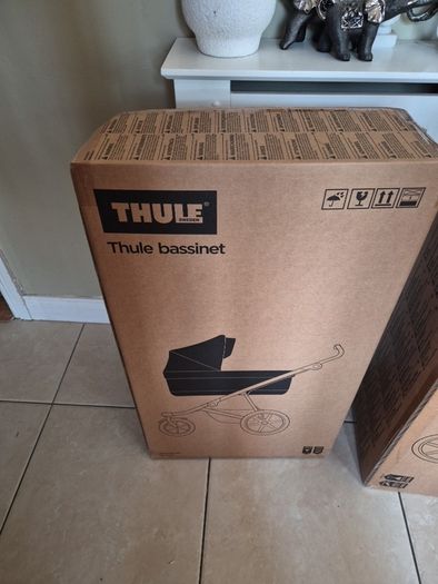 Thule Urban Glider 4 + Bassinet Brand new