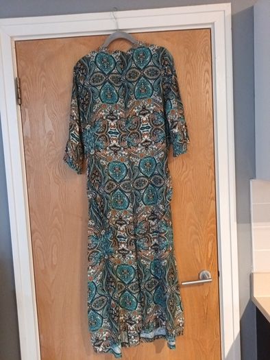 Encuentro Shirt Dress With Self Tie Belt. Size 44 - 16.  B.N.W.T