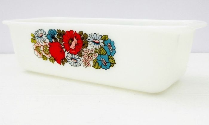 RARE Vintage Pyrex 'Poppy' Milkglass Loaf Dish