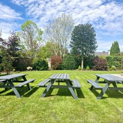 Garden Table / Benches
