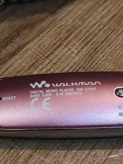 sony walkman nw-s703f digital music player