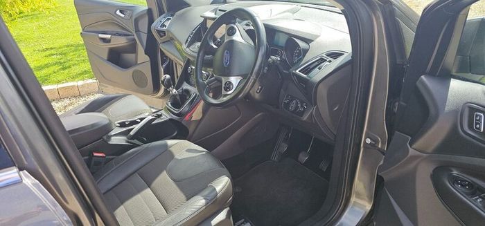 Ford Kuga 2016
