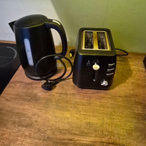 Standard Kettle & Toaster