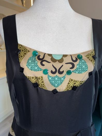 Beautiful Ladies 100% Silk Dress from Phase