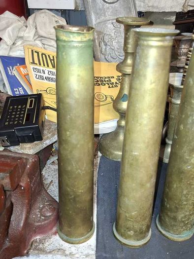 Old Brass Shells WW1 ETC. for sale Price is for the 1, Postage Available or Collection
