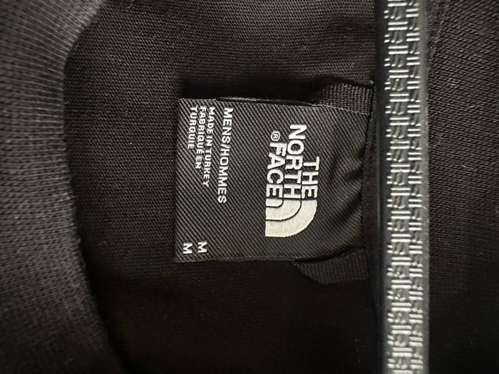 Men Tshirt  - Northface