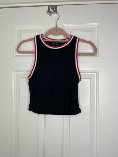 ribbed black crop top