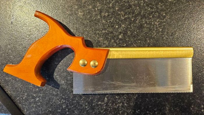 George Ibbotson 8" 20 PPI dovetail saw