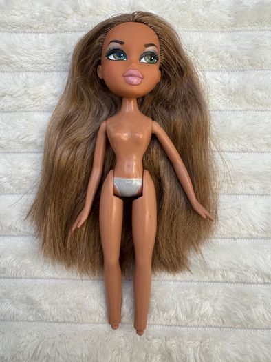 Bratz Girlfriendz Night Out Dance Disco Fianna Doll Nude Used Please see photos