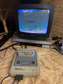 Nintendo Super Famicom Japanese SNES version with game