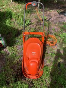 Husqvarna Flymo Hover Vac 280