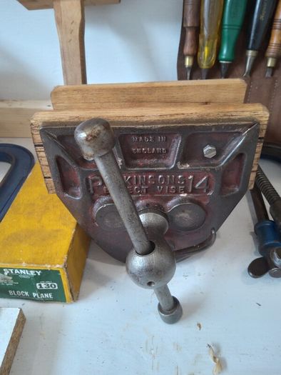 carpenters  vice.