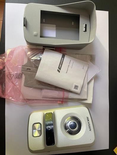 Hikvision DS-KV8102-IP Door Station - NEW