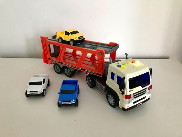 Car carrier truck