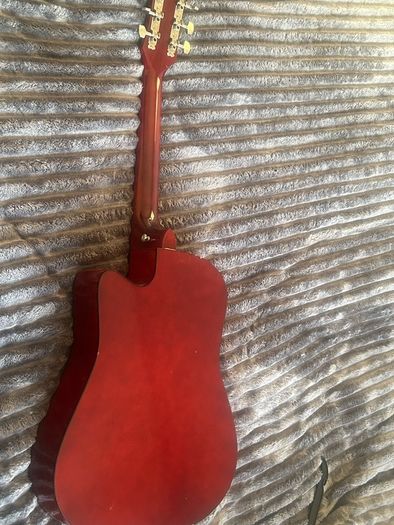 6 string acoustic guitar