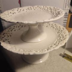 Vintage pedestal cake stand set of 2 one large the anther one is smaller.