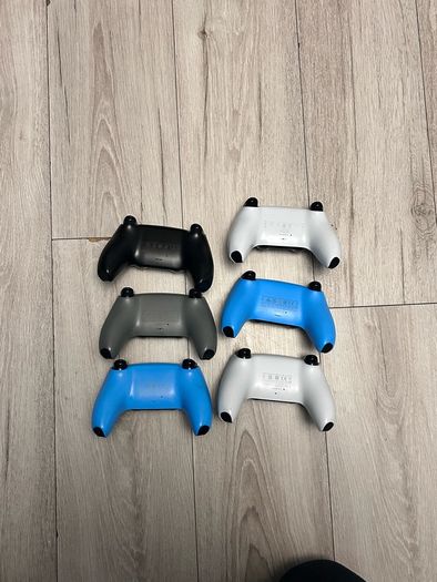 Playstation 5 controllers