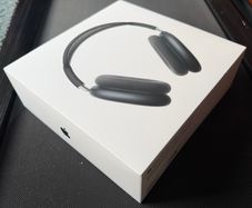 Apple AirPods Max 2 Over-Ear Wireless Headphones - Midnight
