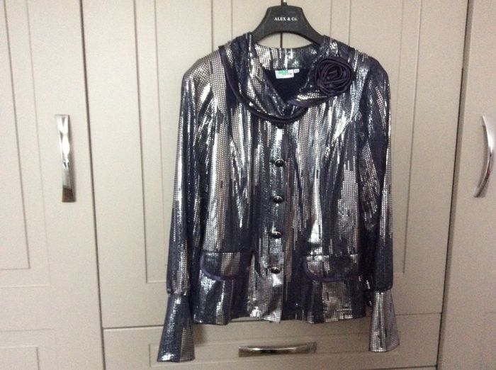 Brand  new blouse