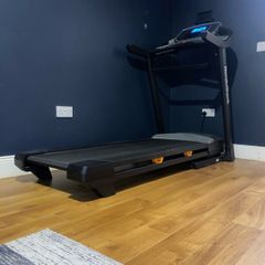 NordicTrack T12.0 Treadmill-22km/hr. V Good Cond