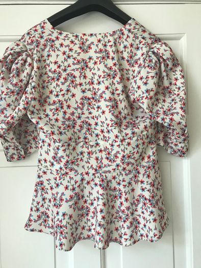 Exquise Blouse