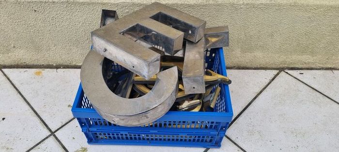 Joblot Lettering