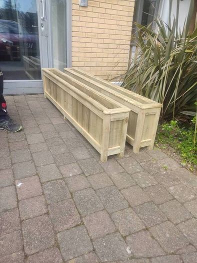 Rustic style planter