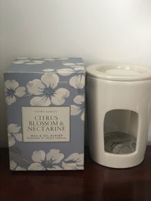 Laura Ashley Citrus Blossom & Nectarine Wax & Oil Burner - New