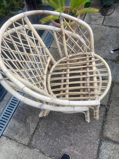 2 garden chairs