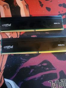 Crucial 32 GB DDR4