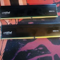 Crucial 32 GB DDR4