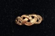 9 ct yellow gold ring