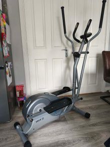 Cross trainer very good condition