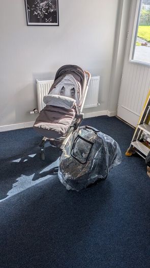 Joolz Hub travel system with Cybex Cloud infant car seat
