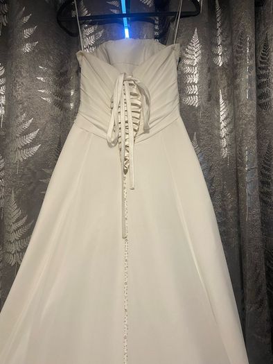 wedding dress