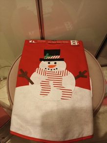 Decorative christmas tree skirt