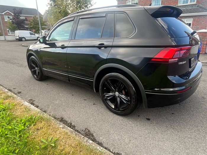 Volkswagen Tiguan R-line 2.0L 150HP