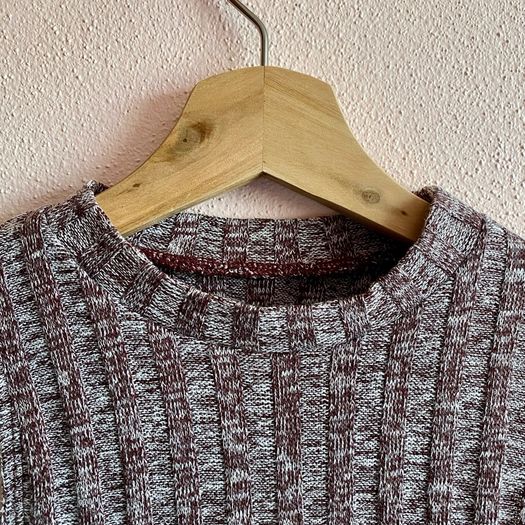 Hollister Sleeveless Fine Knit Top Size S LIKE NEW