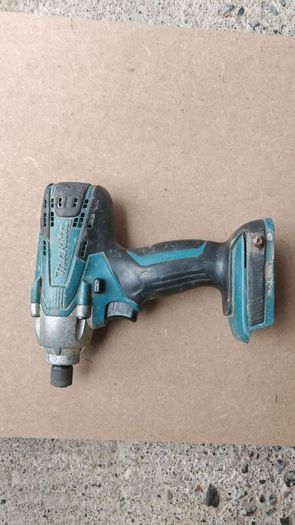 Makita impactor