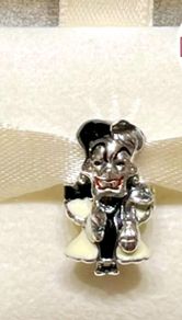 Pandora Disney Villians Cruella De Vil Charm
