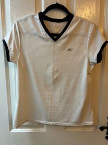Reebok Running Top / T-shirt - Size Small / Size 10 excellent condition
