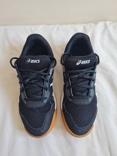 asics upcourt 5 Size 4.5 eu 38 black leather in excellent condition